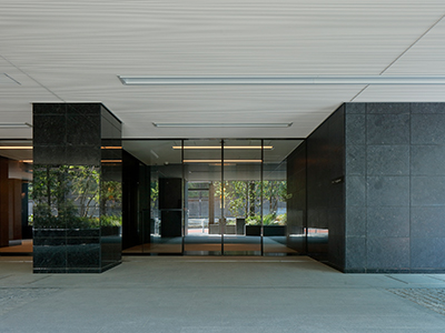 車寄せ｜ザ・パークハウス麻布外苑西通り　