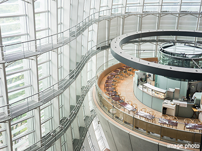 国立新美術館｜ザ・パークハウス麻布外苑西通り