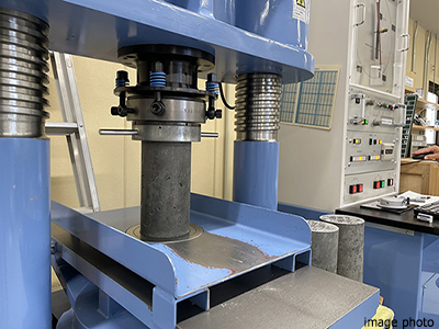 圧縮強度試験｜ザ・パークハウス麻布外苑西通り　